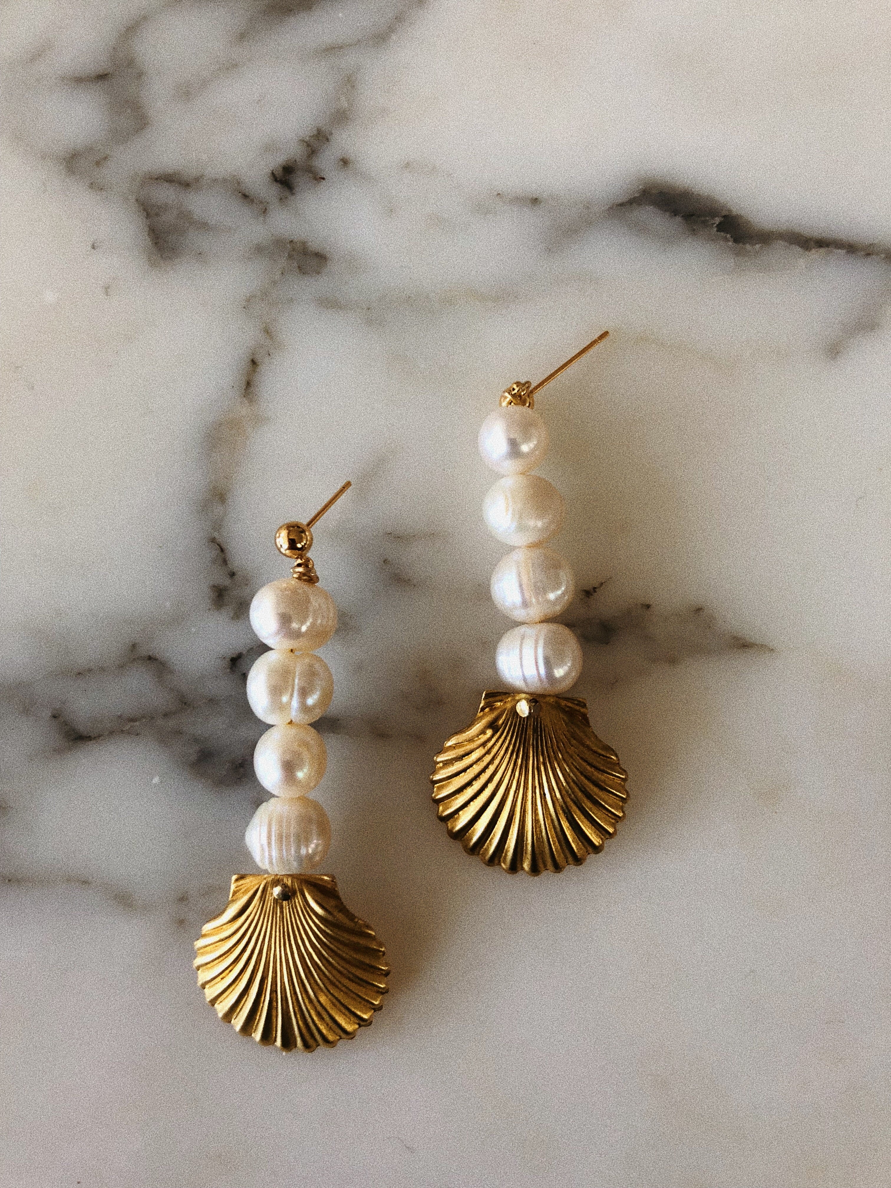 Seashell Pearl Earrings – Gabi The Label